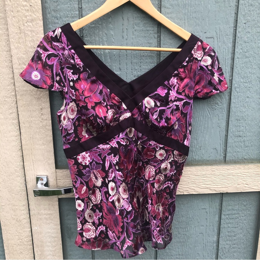Purple Ann Taylor loft shirt, fully lined purple and velvet textured pattern